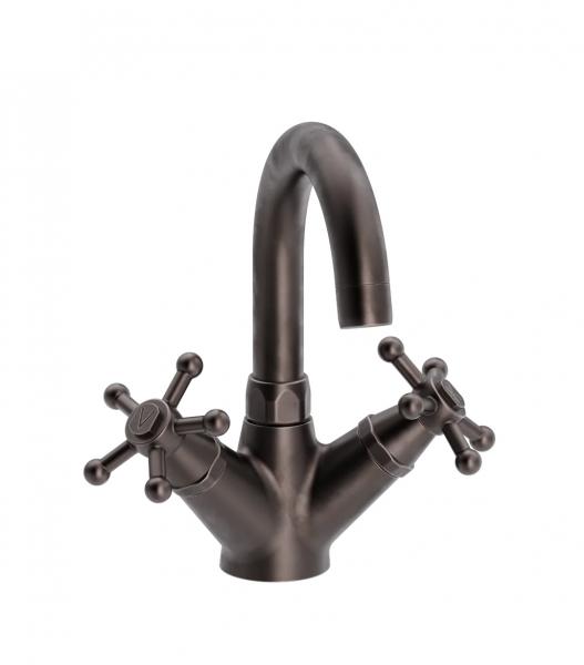 Toni Christiansborg h&aring;ndvaskbatteri - Bruneret