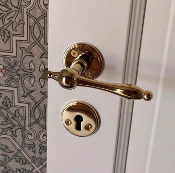 Beslagsboden vintage indend&oslash;rs d&oslash;rh&aring;ndtag inkl. n&oslash;gleskilt - Messing PVD - S&aelig;t &aacute; 4 stk