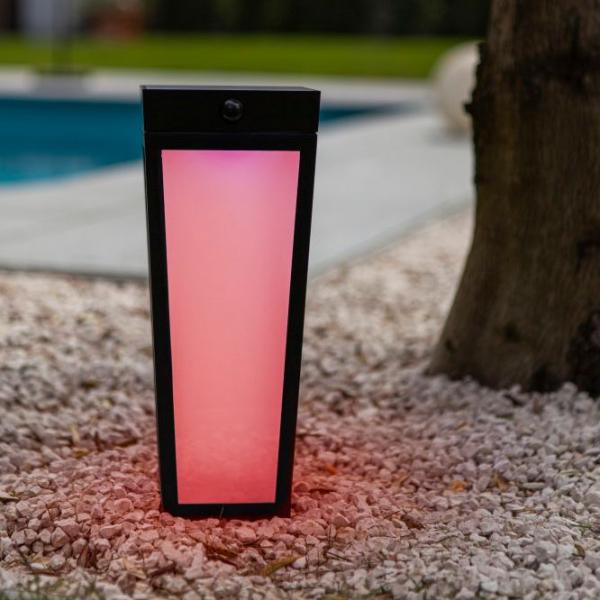 Lutec Dias Solar udend&oslash;rslampe m/frostet glas, sensor og jordspyd - Sort