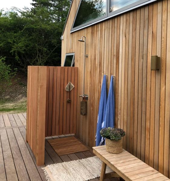 Frostline Eqi S frostfri udebruser t/væg - 150-350 mm - Rustfrit stål Frostline Eqi S frostfri udebruser t/væg - 150-350 mm - Rustfrit stål