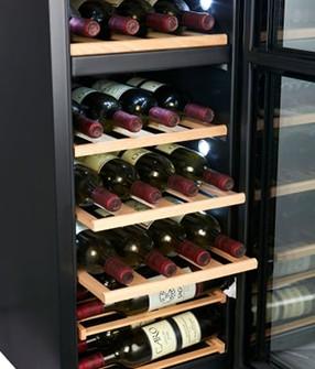 Cavin Northern Collection 39 fritstående vinkøleskab m/2 zoner - Sort Cavin Northern Collection 39 fritstående vinkøleskab m/2 zoner - Sort