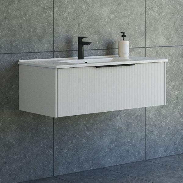 Dansani Mido+ Classic 101 m&oslash;bels&aelig;t m/Amber vask og 1 skuffe - Striber/mat sand